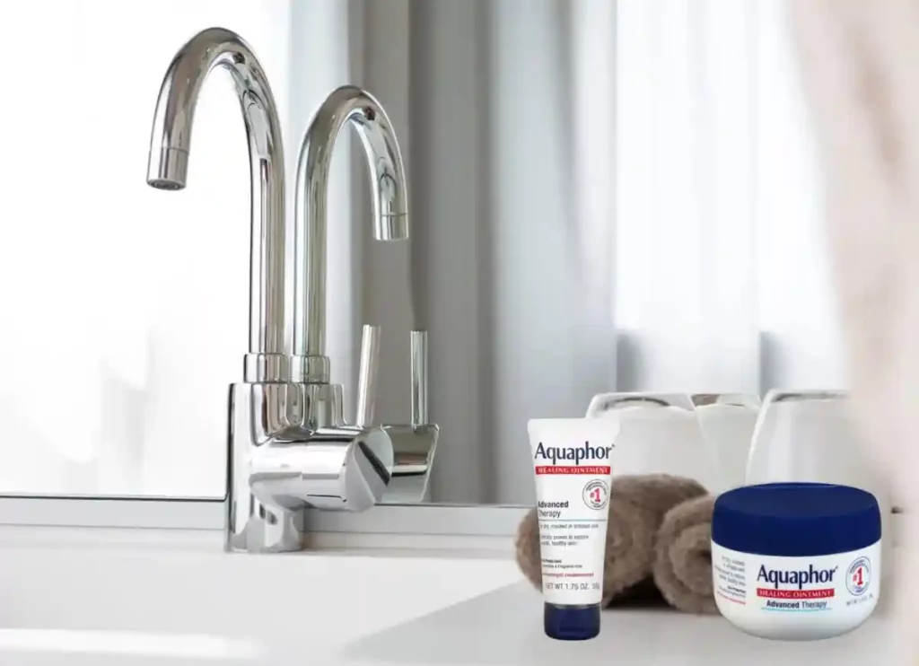 does aquaphor expire, does aquaphor expire reddit, does aquaphor have an expiration date, does aquaphor healing ointment expire, does aquaphor really expire